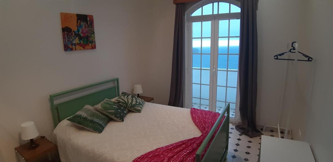 Ocean Front View Apartment Angra do Heroismo Bagian luar foto